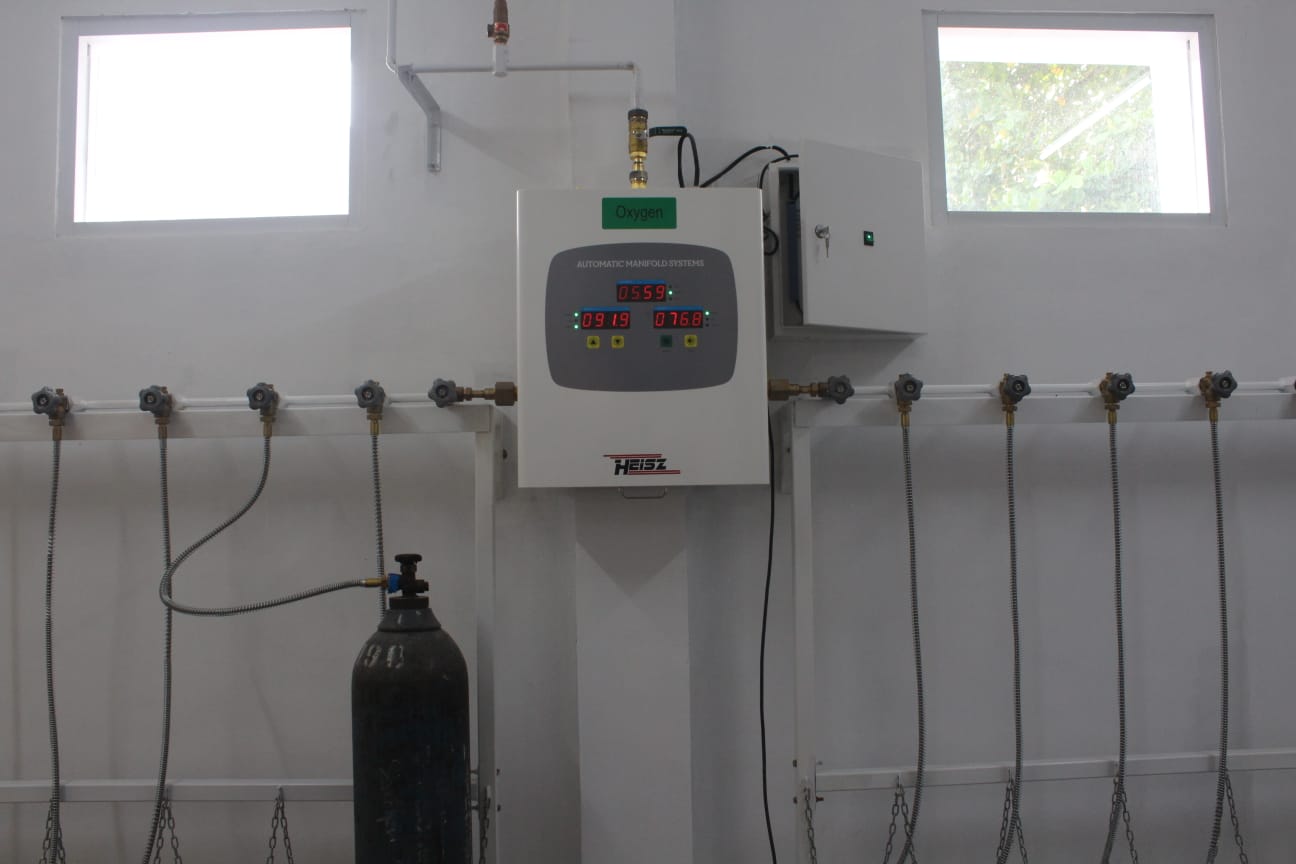 Manifold Gas Medis Otomatis